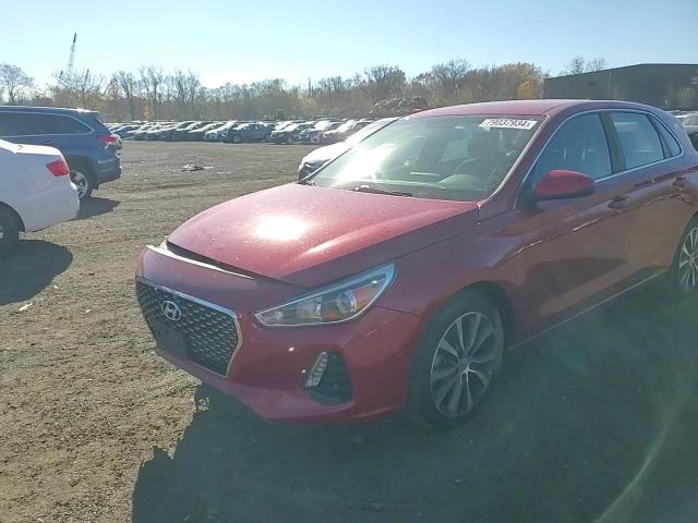 2018 Hyundai Elantra - Image 11