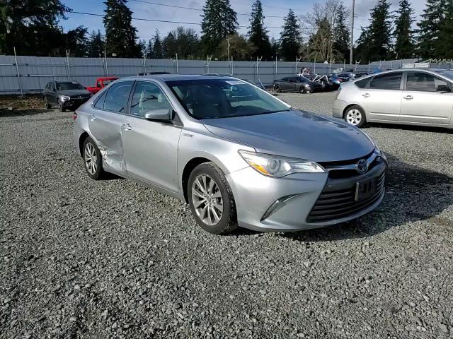 2015 Toyota Camry - Image 11