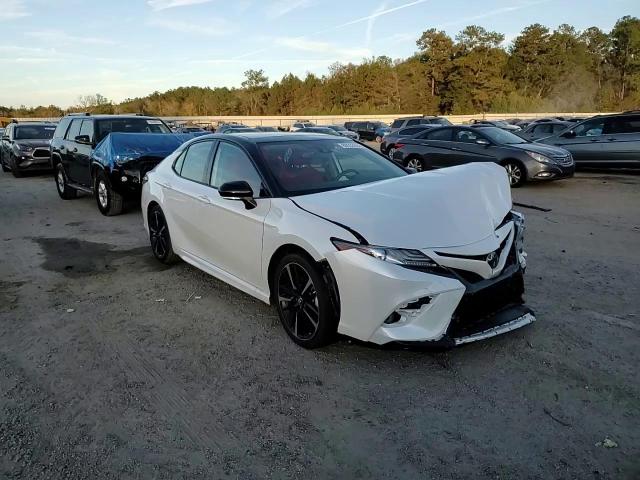 2019 Toyota Camry - Image 11