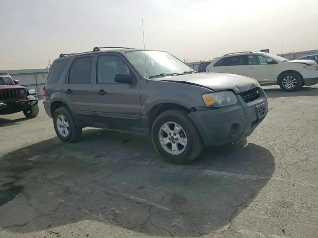 2005 Ford Escape Xlt VIN: 1FMYU03105KB43307 Lot: 79451414