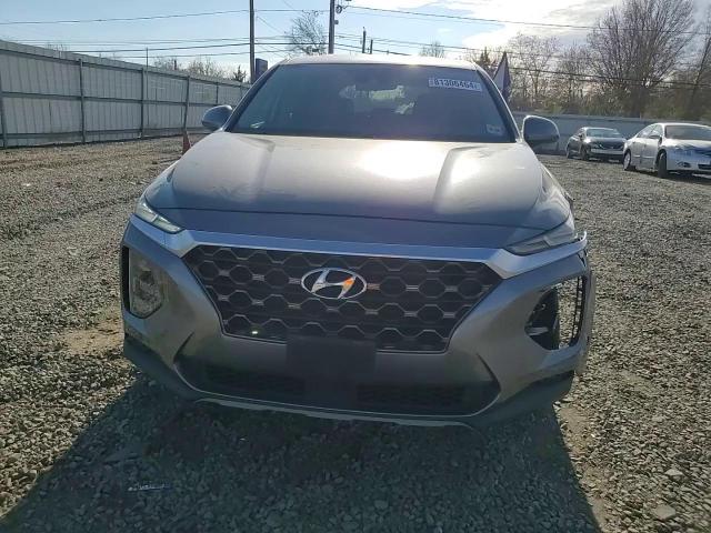 2019 Hyundai Santa Fe - Image 11