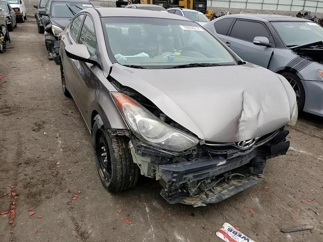 2013 Hyundai Elantra - Image 11