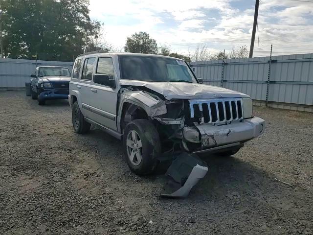 2008 Jeep Commander Sport VIN: 1J8HG48K18C205695 Lot: 78912174