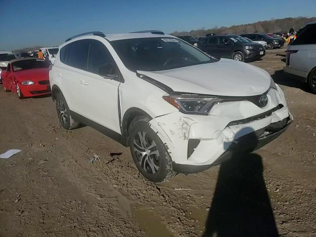 2017 Toyota Rav4 Le VIN: JTMBFREV6HJ136445 Lot: 80918364