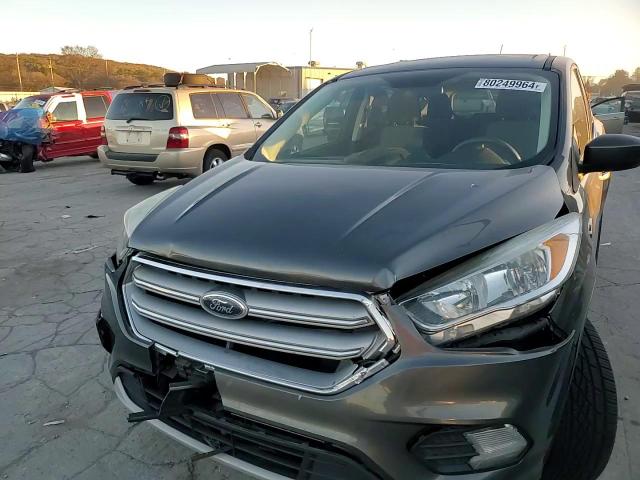 2017 Ford Escape Se VIN: 1FMCU0GD2HUA40381 Lot: 80249964