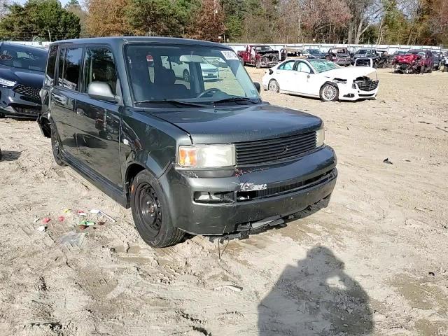 2006 Scion xB - Image 11