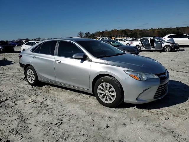 2016 Toyota Camry - Image 11