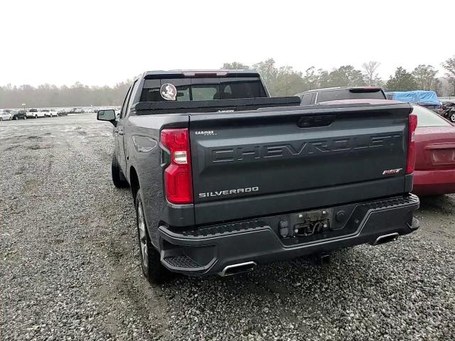 2019 Chevrolet Silverado - Image 11