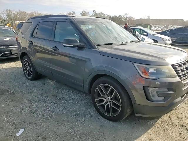 2016 Ford Explorer - Image 11
