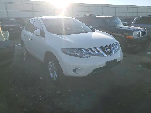 2010 Nissan Murano - Image 12