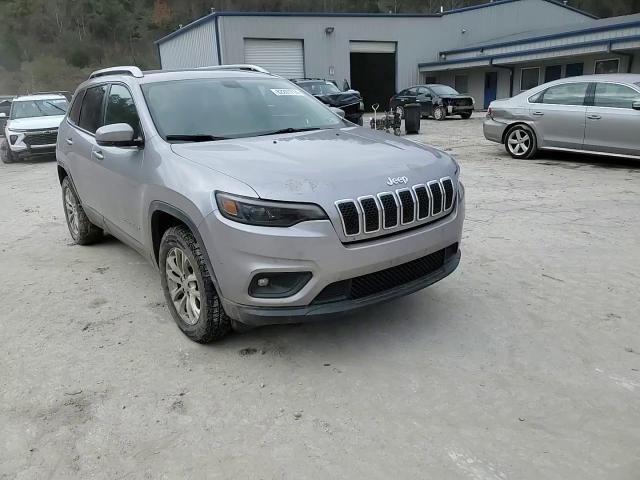 2019 Jeep Grand Cherokee - Image 12