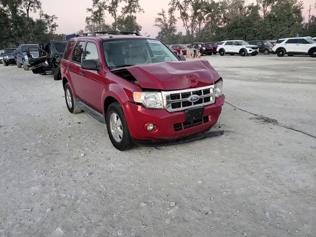 2010 Ford Escape - Image 11