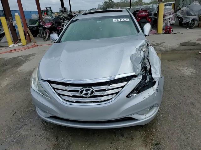 2012 Hyundai Sonata - Image 13