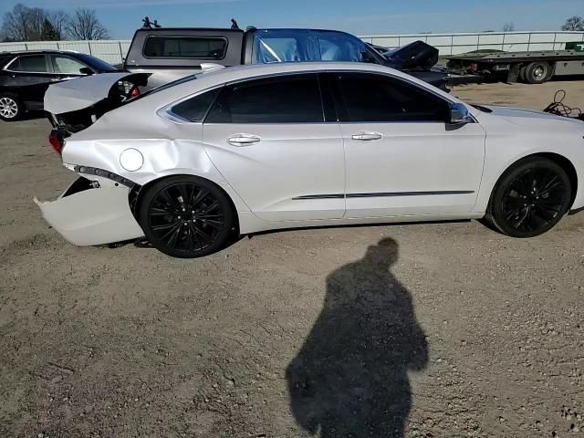 2018 Chevrolet Impala - Image 11