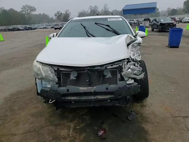 2012 Toyota Camry - Image 11