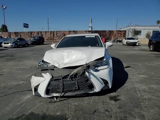 2017 Lexus GS - Image 10
