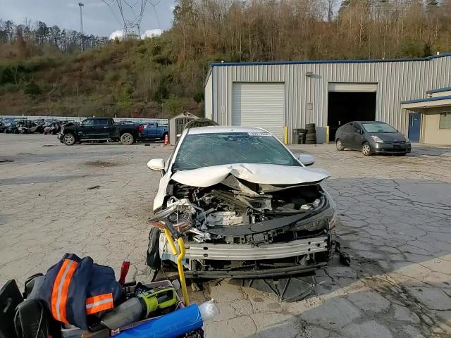2020 Toyota Corolla - Image 10