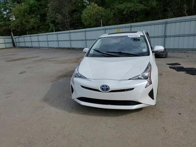 2017 Toyota Prius - Image 11