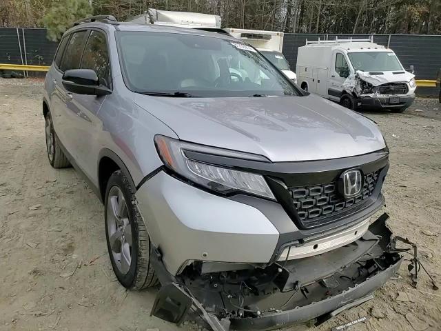 2020 Honda Passport Touring VIN: 5FNYF8H96LB004076 Lot: 81239214