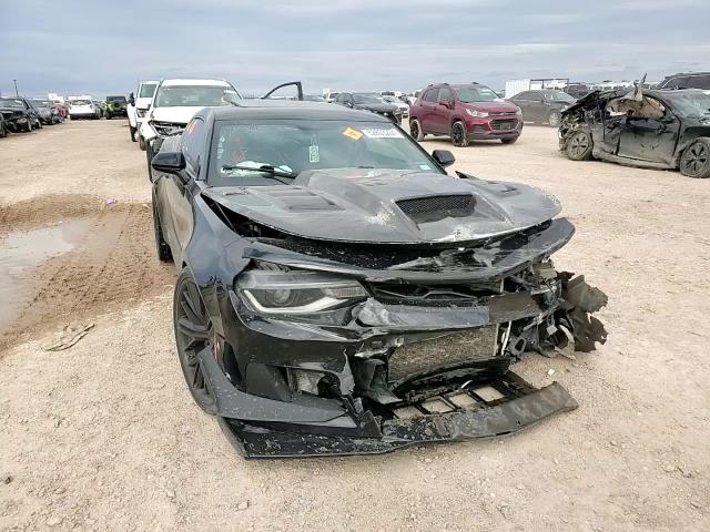 2017 Chevrolet Camaro - Image 11