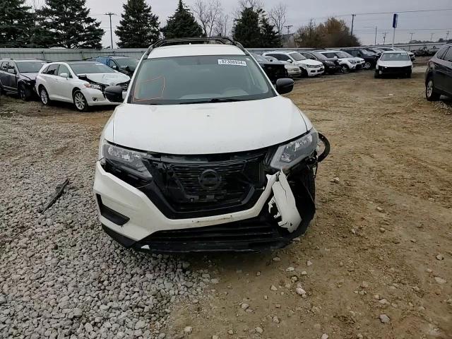 2017 Nissan Rogue - Image 11