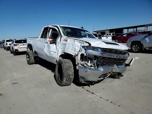 2021 Chevrolet Silverado - Image 11