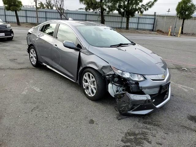 2018 Chevrolet Volt - Image 11