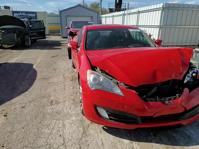 2010 Hyundai Genesis Coupe 3.8L VIN: KMHHU6KH9AU037597 Lot: 79739264