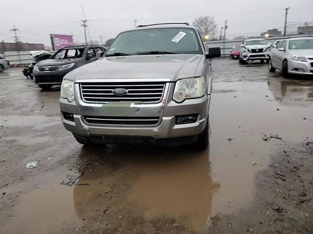 2008 Ford Explorer Xlt VIN: 1FMEU73E58UA57711 Lot: 81051974