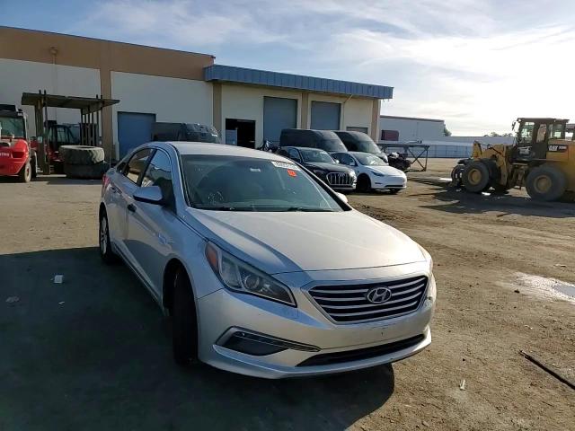 2015 Hyundai Sonata Se VIN: 5NPE24AF8FH000396 Lot: 80652134