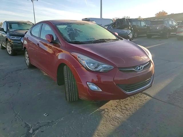 2013 Hyundai Elantra - Image 11