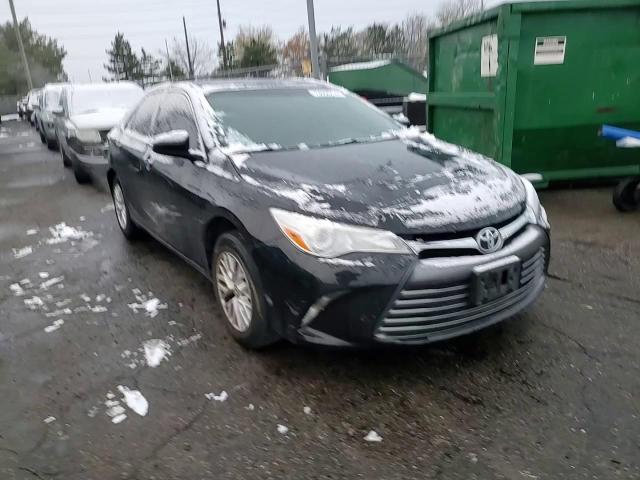 2016 Toyota Camry - Image 10