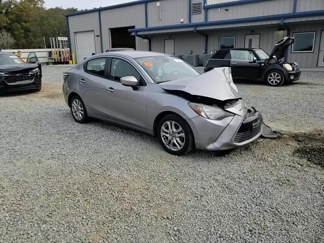 2016 Scion iA - Image 11