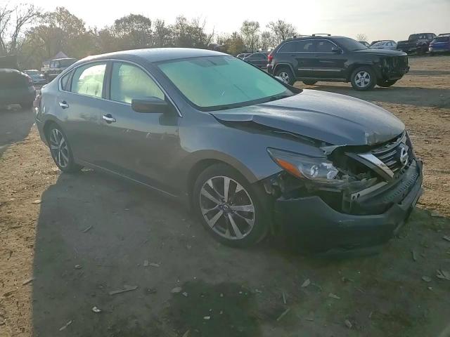 2016 Nissan Altima - Image 11