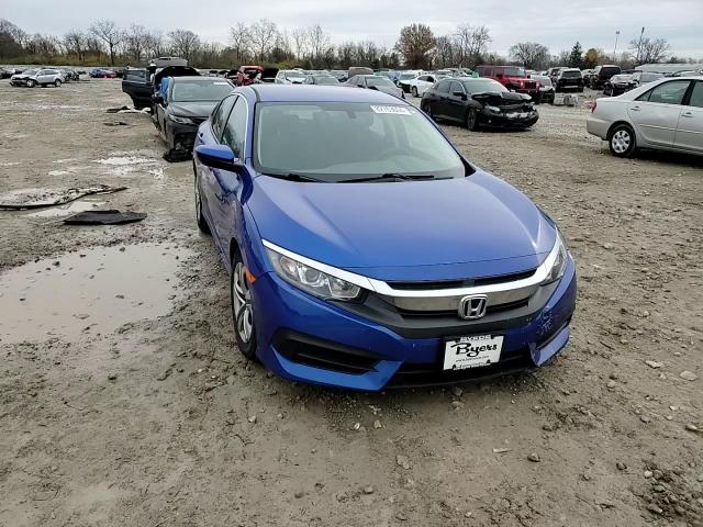 2018 Honda Civic - Image 10