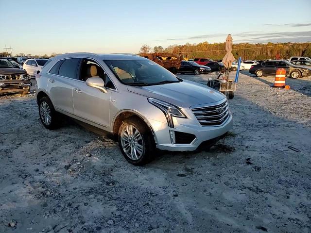 2018 Cadillac XT5 - Image 12