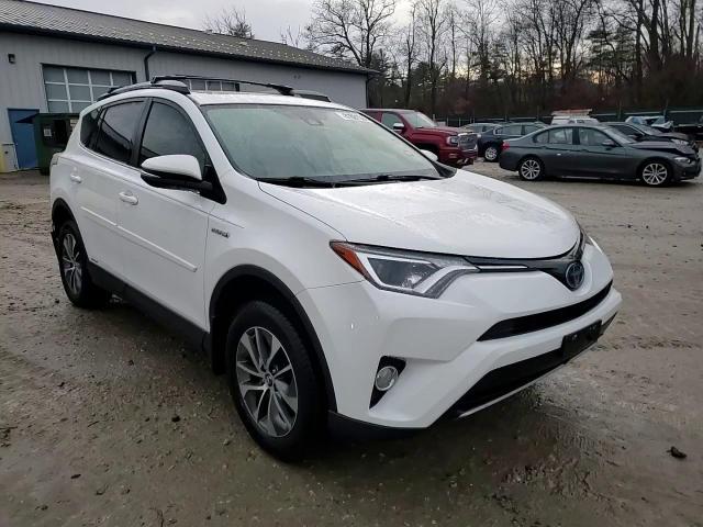 2018 Toyota RAV 4 - Image 15