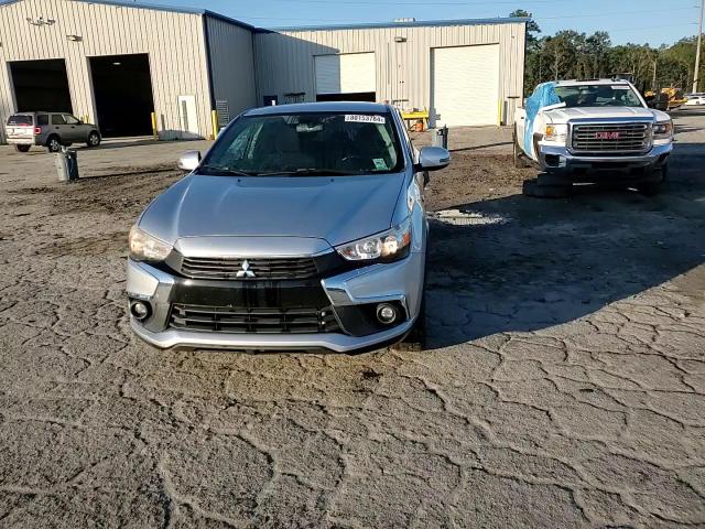 2017 Mitsubishi Outlander - Image 14