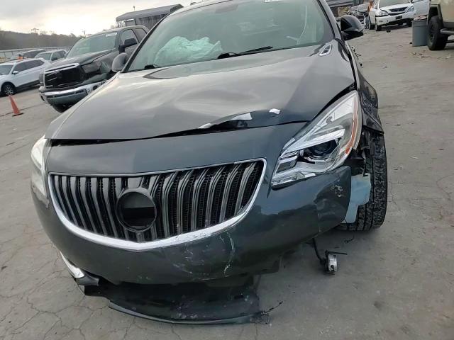 2015 Buick Regal - Image 11