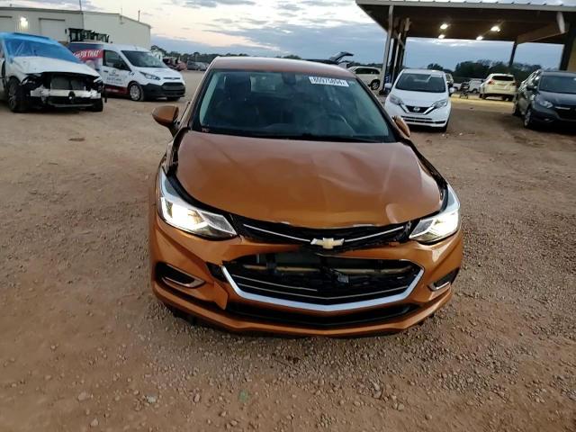 2017 Chevrolet Cruze - Image 13