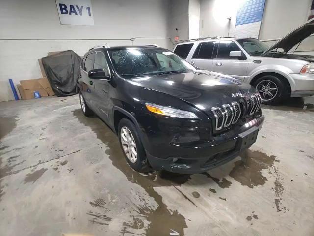 2017 Jeep Cherokee Latitude VIN: 1C4PJLCB0HD223346 Lot: 79297134