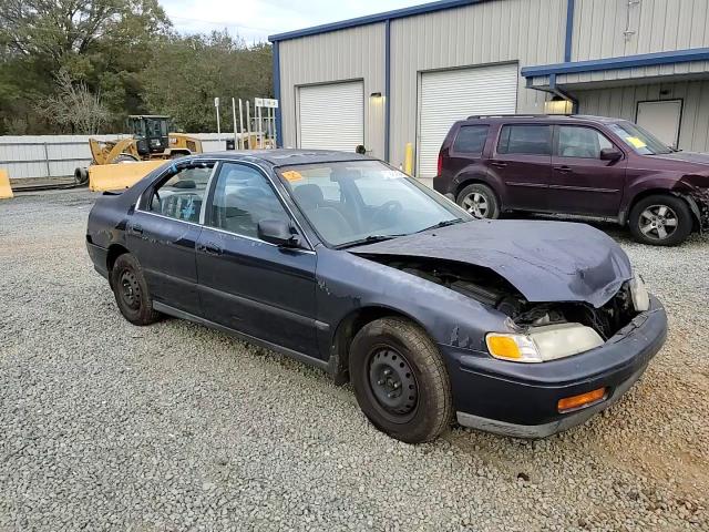 1995 Honda Accord Lx VIN: 1HGCD5630SA032204 Lot: 79454934