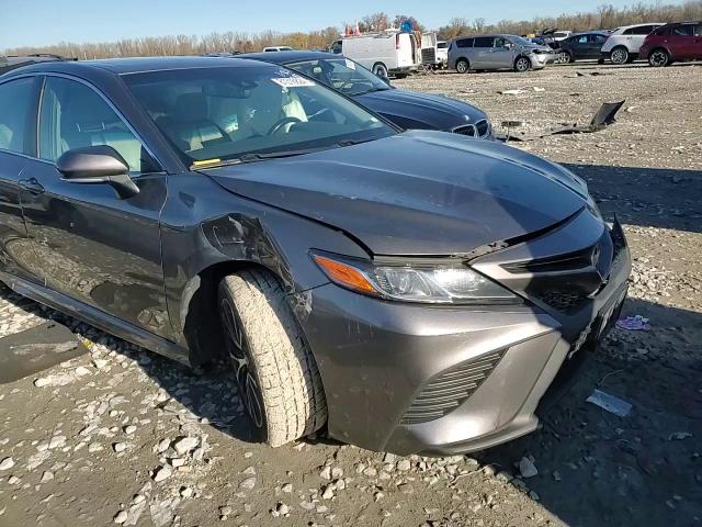 2018 Toyota Camry - Image 10
