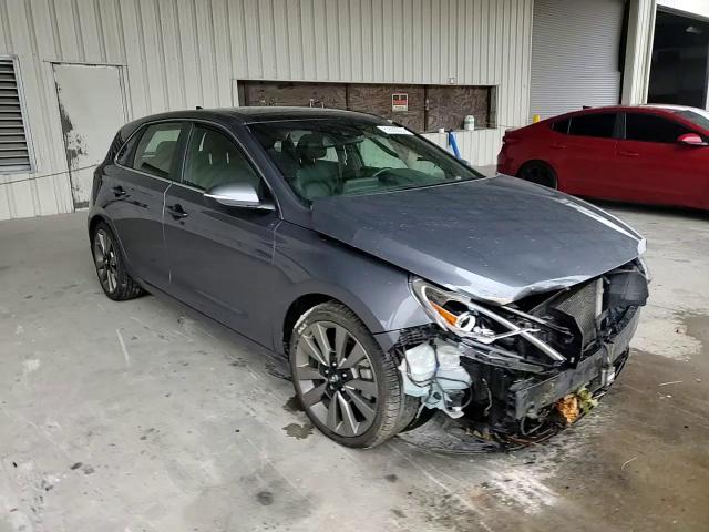 2018 Hyundai Elantra - Image 11