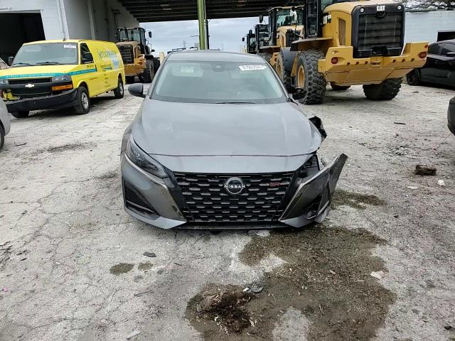 2024 Nissan Altima - Image 11