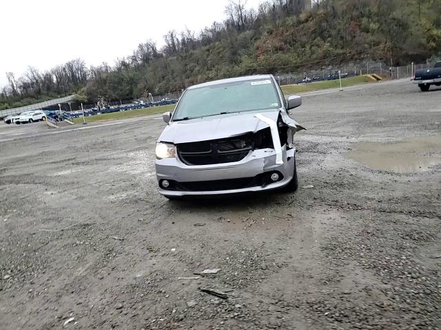 2018 Dodge Caravan - Image 14
