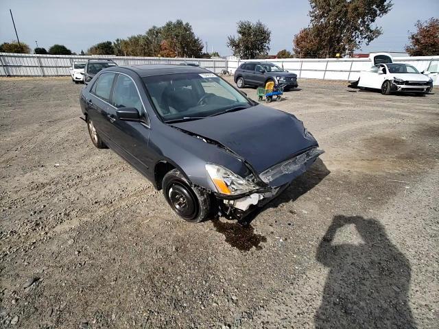 2007 Honda Accord Ex VIN: 1HGCM56717A052116 Lot: 79456704