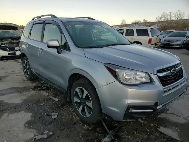 2018 Subaru Forester - Image 13