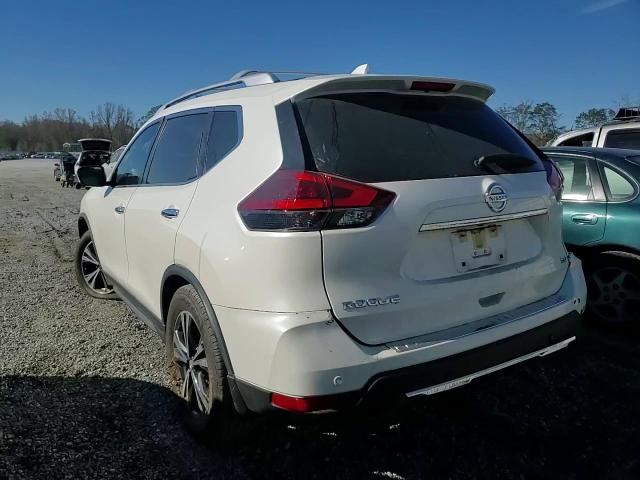 2019 Nissan Rogue - Image 12