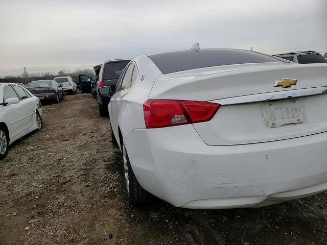 2016 Chevrolet Impala - Image 13